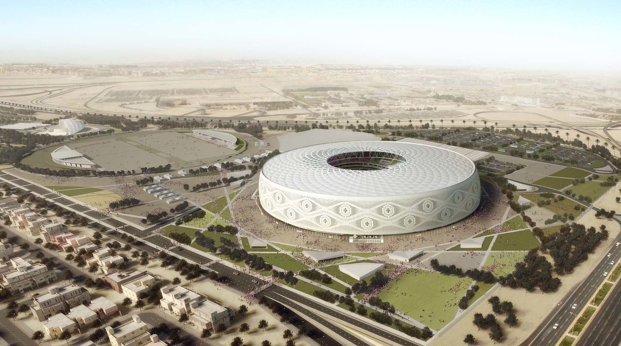 카타르 알투마마 FIFA 월드컵 경기장. 도하 남부에 위치해 있으며, 지상 5층, 지하 1층, 총 객석 수 약 4만 석 규모로 다른 스타디움과 달리 연습경기장 10개를 포함하고 있다. 사진=㈜희림 종합건축사사무소
