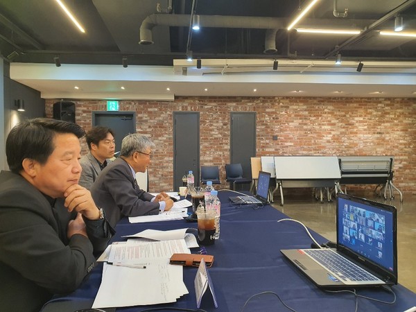 아시아건축사협의회가 주최한 ‘코로나19 협업 프로그램’ 관련 화상회의가 8일 대한건축사협회 다목적홀에서 진행됐다.