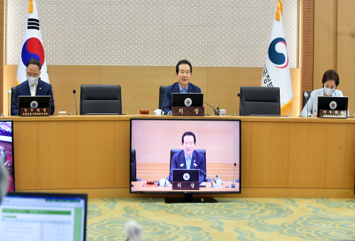 5월 19일 세종정부청사에서 개최된 국무회의에서 공공기관 발주계약의 대금 지급시 전자조달시스템 사용의무화를 주요내용으로 하는 전자조달법 시행령 개정안이 의결됐다. (사진=국무조정실)