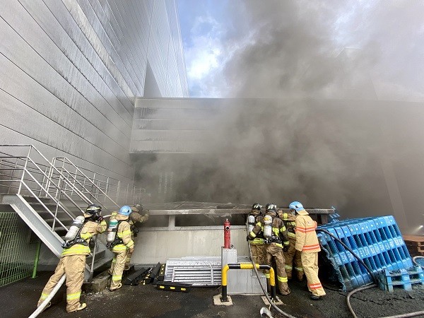 용인 물류센터 화재 현장 (사진=경기도소방재난본부)