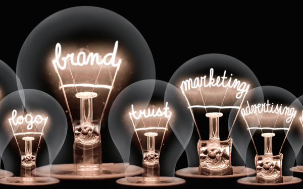 가장 강력하고 차별화된 브랜드는 사고방식이나 철학에 있다. 브랜드 이름을 고민하기 전에 지향하는 철학부터 생각해봐야 한다.