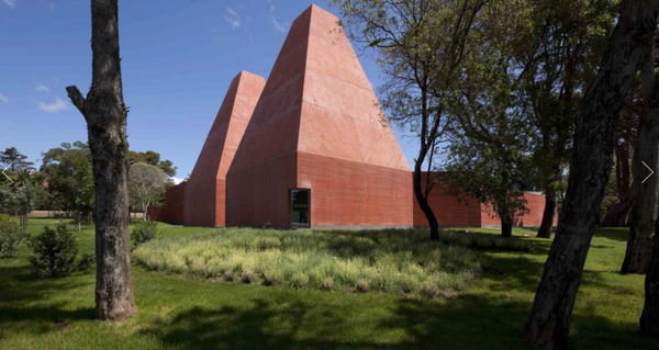 House in Bom Jesus(2007) Braga, Portugal / 에두아르두 소투 드 모라 (사진=프리츠커상 공식페이지)