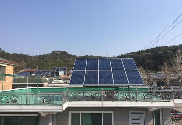 태양광에너지 발전설비 설치 주택