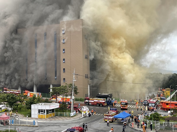 지난 6월 17일 이천 쿠팡 물류센터에서 화재가 발생했다. (사진=경기도소방재난본부)