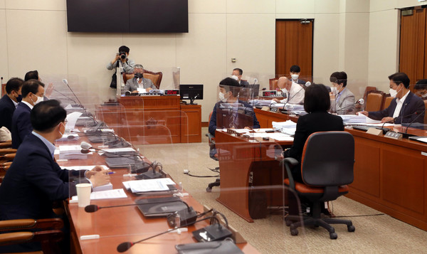 국토교통위원회 국토법안심사소위원회가 지난 6월 15일 오전 서울 여의도 국회에서 열렸다. 이날 공공건축특별법이 상정되었으나 통과되지 못했다.