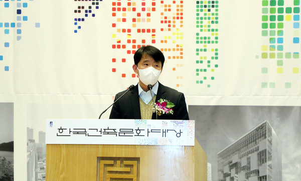 엄정희 국토교통부 건축정책관