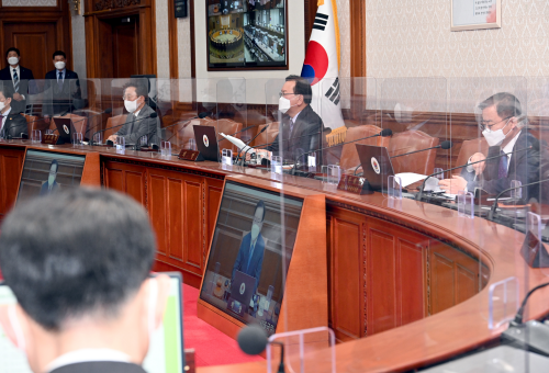 김부겸 국무총리가 3월 29일 세종로 정부서울청사에서 열린 국무회의를 주재, 모두발언을 하고 있다. (사진=국무조정실)