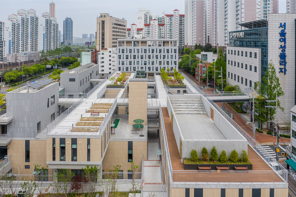 지난해 공공부문 대상작인 서울시 여성가족복합시설 '스페이스 살림' 전경(사진=서울유니버설디자인센터)