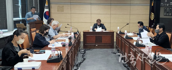 6월 3일 건축사 윤리강령안 마련을 위한 TF가 건축사회관 중회의실에서 열렸다.