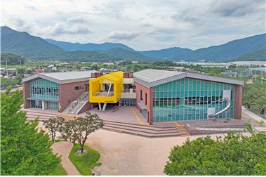 큰나무놀이터 수상자_김원효 건축사, ㈜엠피티엔지니어링건축사사무소/ 사진작가 이향룡