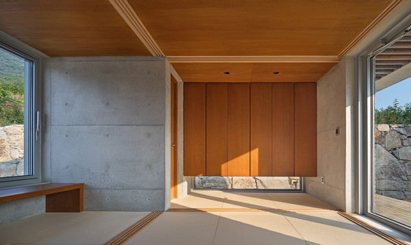 멋진 할아버지집 측면 (설계= 이기철 건축사 / 사진=윤준환 사진작가)