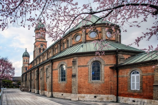 전동성당 우측 뒷모습(사진=김진섭 건축사)
