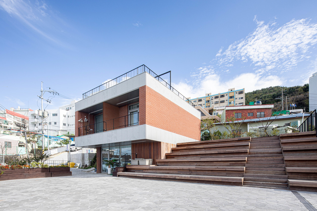 2023 부산다운 건축상 대상 수상작 ‘베리베리굿 봉산센터’(설계=최재원·권미리 건축사, 주.플로건축사사무소, 사진=타별)