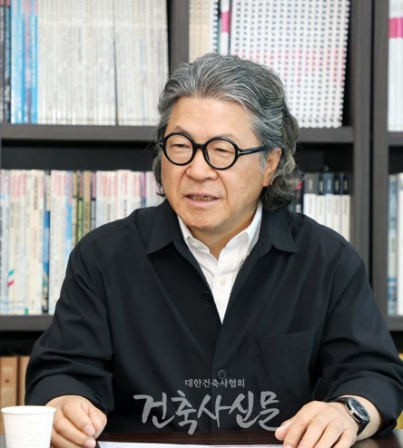 서용주 건축사는 “국내 건축설계 기반을 정상화하고, 경쟁력을 높일 세심한 정책적 배려가 필요하다”고 전했다. (사진=대한건축사협회 건축사신문)