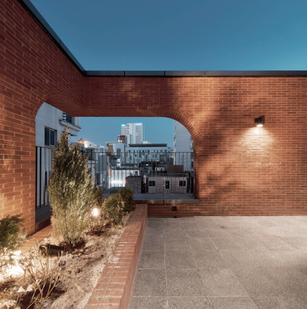 2023 인천광역시 건축상 장려상 수상작 ‘STAY HIGH’ (설계=박지윤 건축사 · ㈜나인아키텍터스건축사사무소, 사진=김용수)