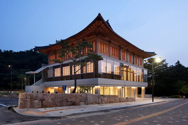 서울시 우수한옥에 선정된 ‘한문화체험관’. 설계는 조정구 건축사(주. 구가도시건축 건축사사무소)가 담당했다. (사진=서울특별시)