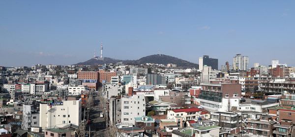 서울시가 민간건물 에너지사용량 등급을 공개했다. 사진은 서울시 전경. (사진=뉴스1)