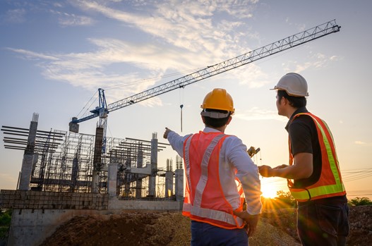감리자가 설계와 다른 시공을 발견해 공사 중단을 요청했더라도 이후 손해에 대한 책임은 제한적이라는 판례가 있다. 감리자의 역할과 책임을 재조명한 사례다. (사진=shutterstock)