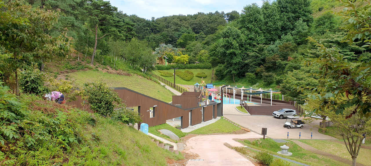 2021 대한민국 공공건축상 공공건축부문 최우수상 수상작 ‘삼선산 수목원 숲속도서관’(설계·사진=신승수 건축사, 주.디자인그룹오즈 건축사사무소)