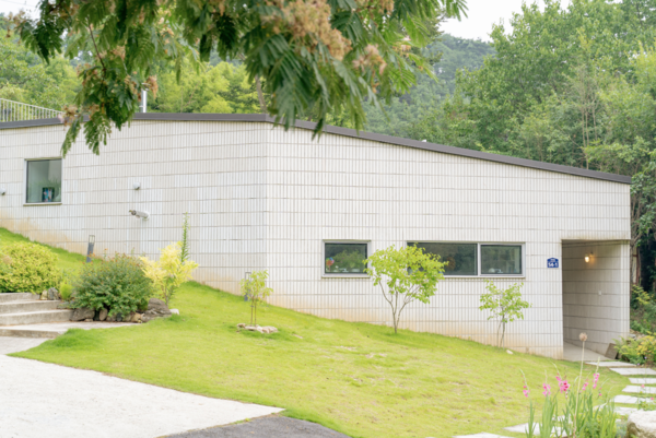 비티비 건축사사무소의 출발점이 된 '큰돌집' 프로젝트 (사진=비티비 건축사사무소)