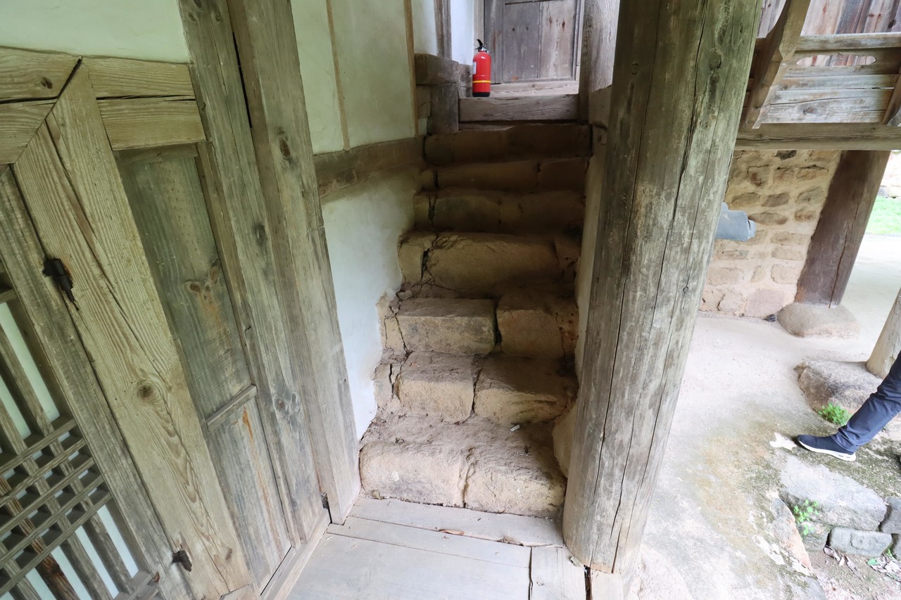 정사는 생활 공간으로, 누정은 서고로 조성해 실용성과 기능성을 극대화했다. (사진=주.일진건축사사무소)