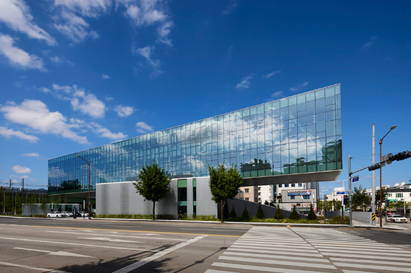 퇴계동 행정복지센터(설계=장인수 건축사_장인수 건축사사무소, 심순보 건축사_심미 건축사사무소, 사진=박우진)