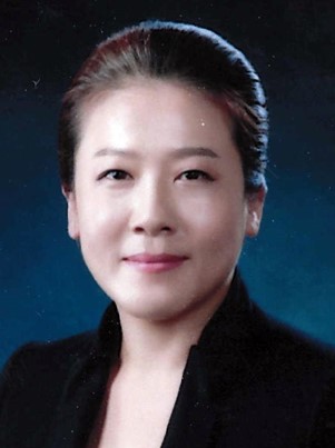 김미진 건축사(이소 건축사사무소.주, 경기도건축사회)는 국가유산수리기술자(실측설계)로서 진해 근대역사문화공간, 답동성당 등 주요 유산 실측설계 프로젝트를 수행하며, 유산의 물리적 보존을 넘어 무형의 가치까지 기록하는 작업에 힘쓰고 있다. (사진=이소 건축사사무소.주)