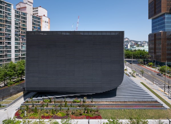 서울시립 사진미술관 (설계=윤근주 건축사(일구구공도시건축 건축사사무소)·믈라덴 야드리치(Mladen Jadric) 오스트리아 교수, 사진=Namgoong Sun)