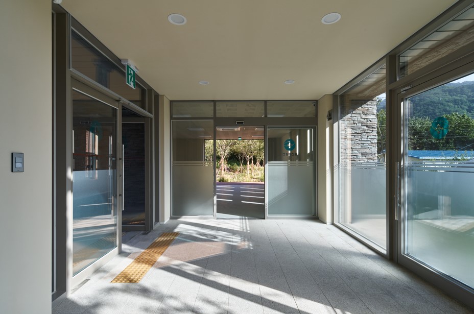 2024 강원도건축문화상 대상 ‘용대보건진료소’(설계=전서희 건축사·바른건축사사무소, 사진=김용수)