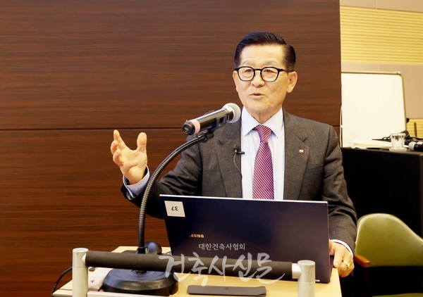 허승회 PDI디자인그룹 회장(사진=대한건축사협회 건축사신문)